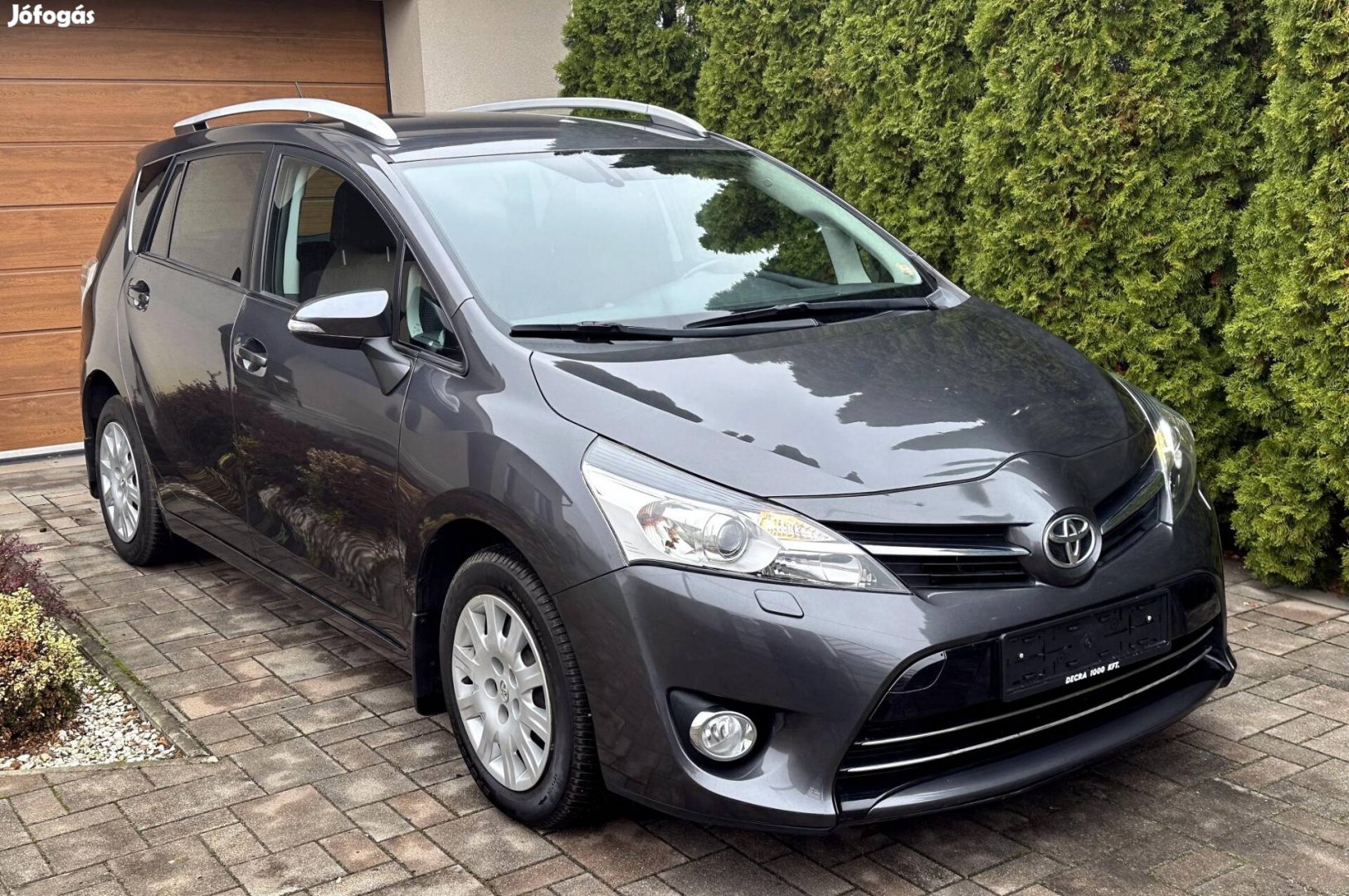 Toyota Verso 1.6 D-4D Executive Skyview TSS [7...